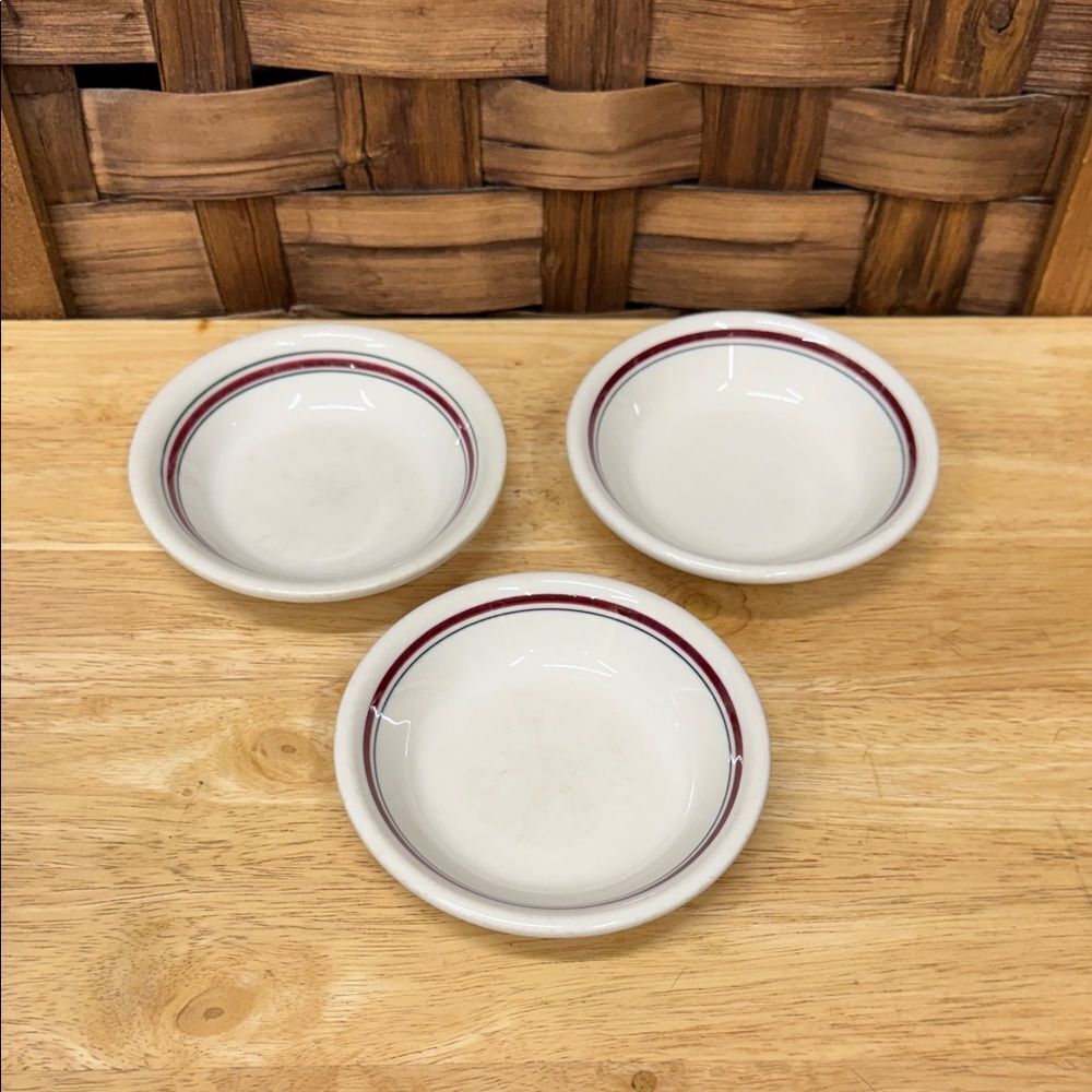 Vintage Vandesca Classic White and Red Rimmed Bowls